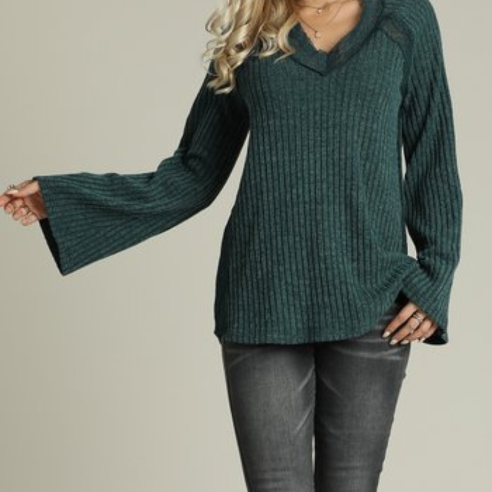 Suzanne Betro Lace detail with Bell sleeve top